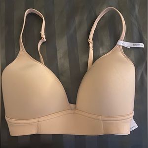 Brand New Aerie wireless bra 32D
